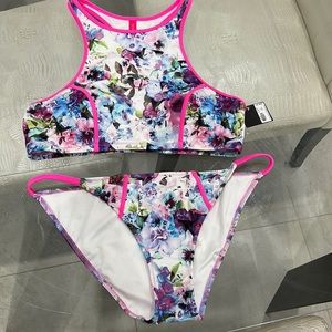 Victoria’s Secret bikini